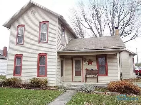 6428 Main St, West Millgrove, OH 43467