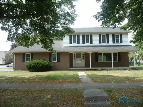 341 E Front St, Pemberville, OH 43450