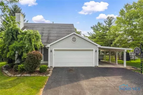 1666 Castlebar Dr, Perrysburg, OH 43551