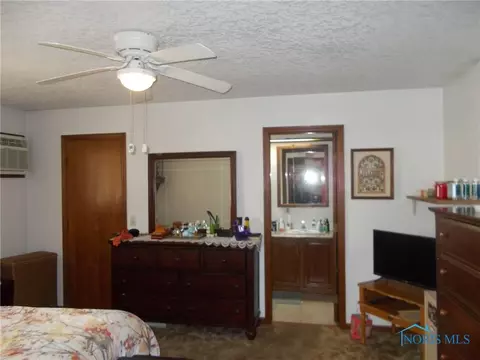 4450 Thackeray Rd, Maumee, OH 43537 photo 8