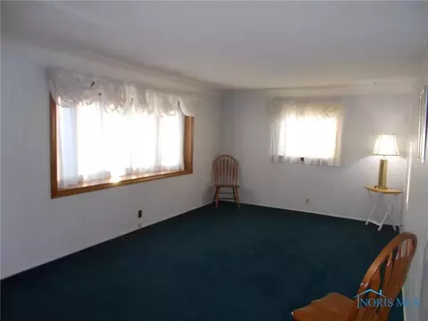 4450 Thackeray Rd, Maumee, OH 43537 photo 22