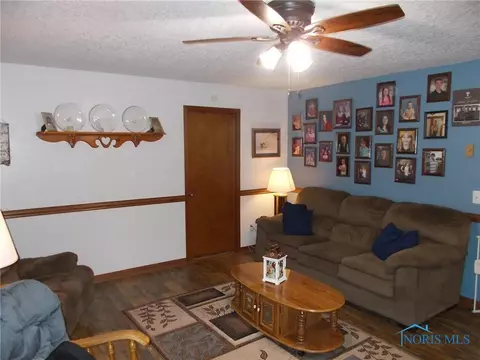 4450 Thackeray Rd, Maumee, OH 43537 photo 12