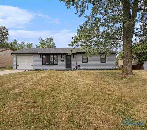 514 Olive Dr, Bryan, OH 43506 photo 2