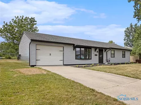514 Olive Dr, Bryan, OH 43506 photo 3