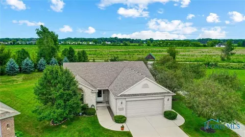 10379 Blue Ridge Dr, Whitehouse, OH 43571