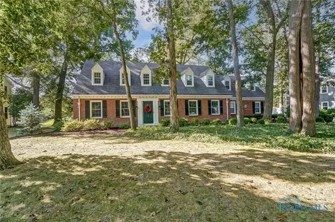 51 Back Bay Rd, Bowling Green, OH 43402