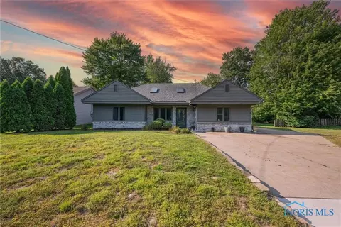 7344 Angola Rd, Holland, OH 43528