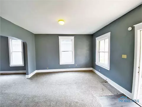 20 E Central Ave, Toledo, OH 43608 photo 4