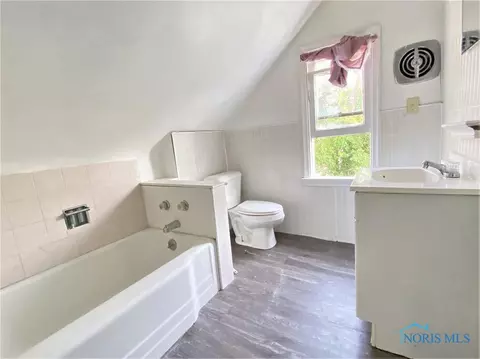 20 E Central Ave, Toledo, OH 43608 photo 9