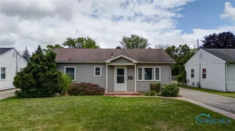 515 Oaklawn Ave, Fremont, OH 43420