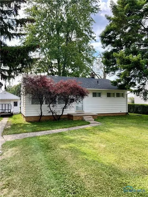 5919 Davida Dr, Toledo, OH 43612