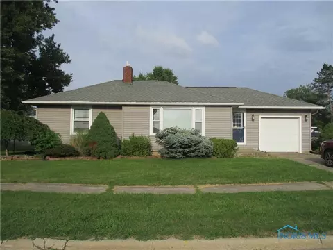 208 N Michigan St, Edon, OH 43518