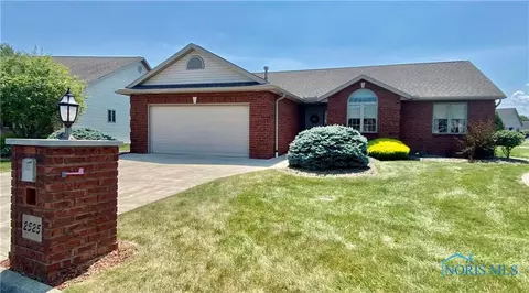 2525 Burberry Ct #U7, Findlay, OH 45840