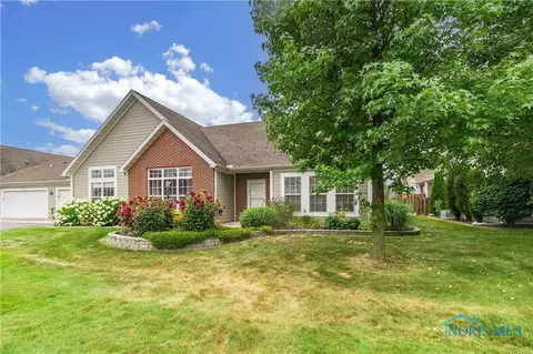 7800 Greenville Xing, Waterville, OH 43566