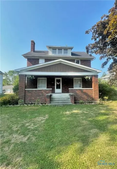 621 W Main St, Woodville, OH 43469