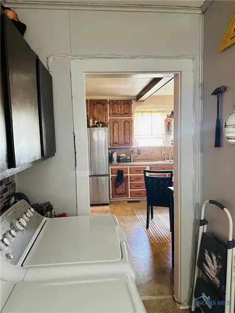200 E Forest St, Clyde, OH 43410 photo 6