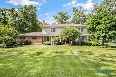 16090 Beechwood Rd, Findlay, OH 45840