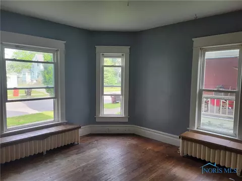 420 N Main St, Ada, OH 45810 photo 5