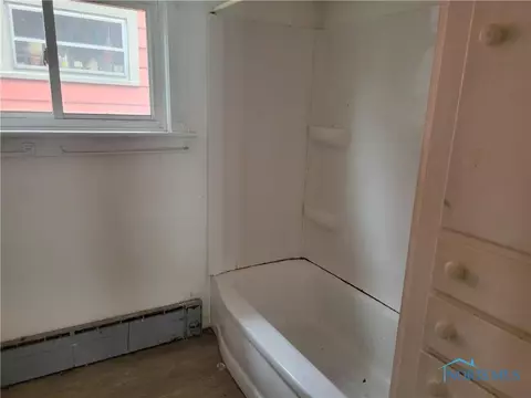 420 N Main St, Ada, OH 45810 photo 13