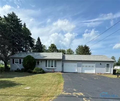 5773 W Harbor Rd, Port Clinton, OH 43452