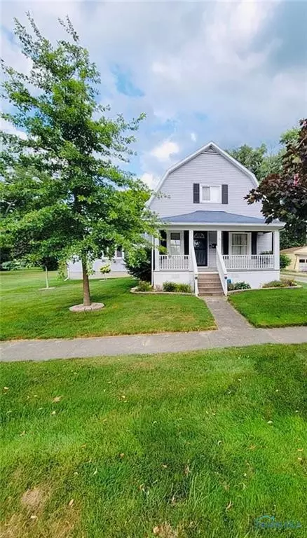 136 Midvale Ave, Clyde, OH 43410