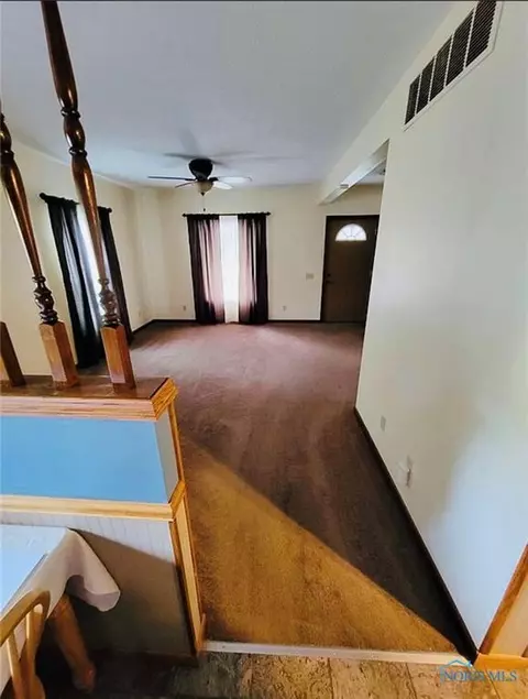 136 Midvale Ave, Clyde, OH 43410 photo 12