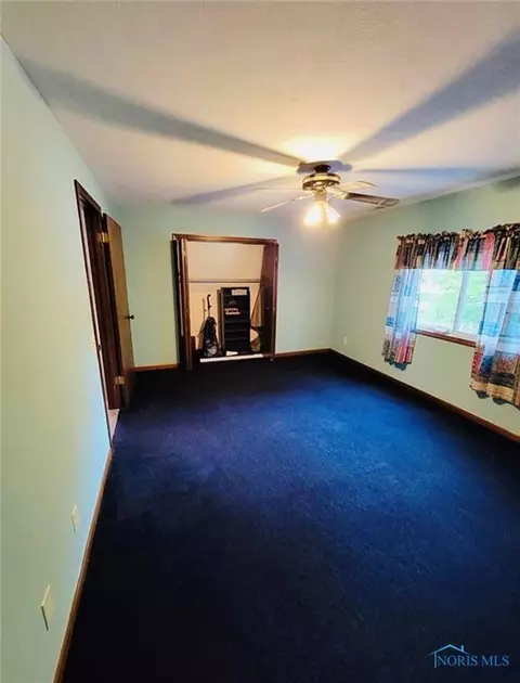 136 Midvale Ave, Clyde, OH 43410 photo 21