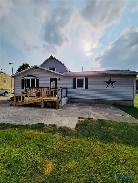 136 Midvale Ave, Clyde, OH 43410 photo 5