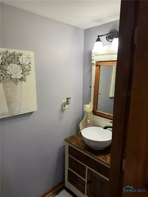 304 Connin St, Bryan, OH 43506 photo 25