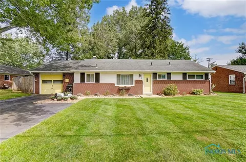 2528 Schroeder St, Toledo, OH 43613