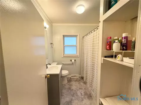 416 Cherry St, Genoa, OH 43430 photo 11