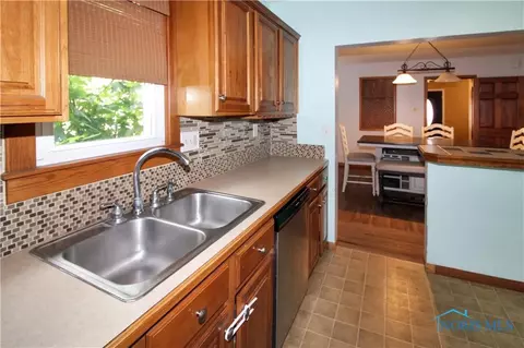 807 Williams St, Huron, OH 44839 photo 11