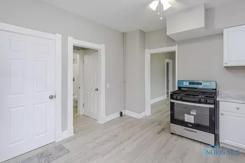 807 Marmion Ave, Toledo, OH 43607 photo 8