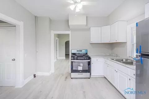 807 Marmion Ave, Toledo, OH 43607 photo 9