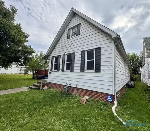 3021 Chestnut St, Toledo, OH 43608