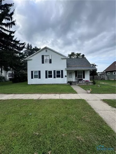10936 Toledo St, Whitehouse, OH 43571