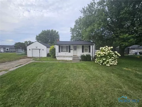 5338 Belpre Dr, Toledo, OH 43611
