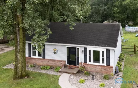 6253 Chaney Dr, Toledo, OH 43615