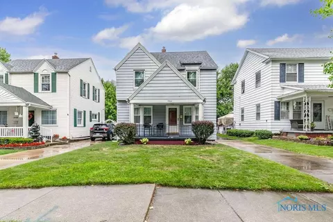 1502 Sabra Rd, Toledo, OH 43612