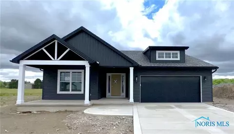 5080 Magnolia Dr, Oregon, OH 43616
