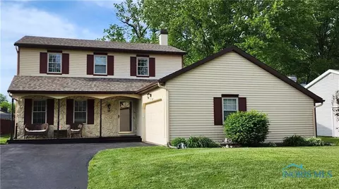 5610 Forest Bend Ct, Toledo, OH 43615