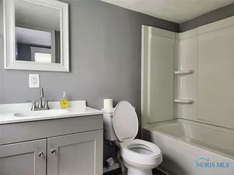 1109 Hamilton St, Toledo, OH 43607 photo 23