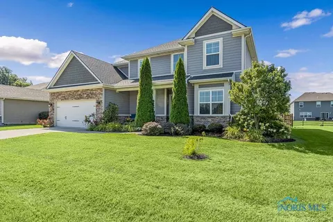 7645 Indian Town Rd, Maumee, OH 43537