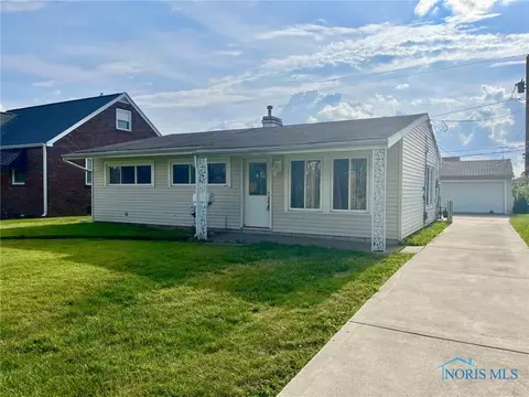 4523 288th St, Toledo, OH 43611