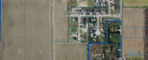 916 Kathy Dr, Bowling Green, OH 43402