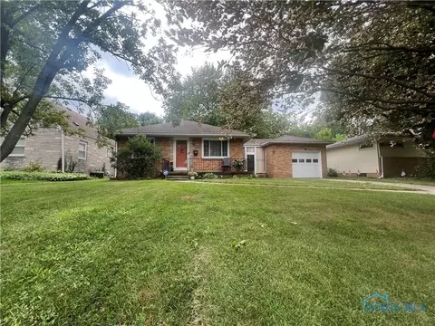 2009 Pautucket Rd, Toledo, OH 43615