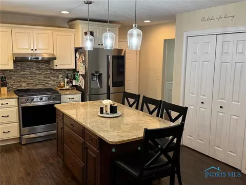 130 Oak Meadows Dr, Bryan, OH 43506 photo 7