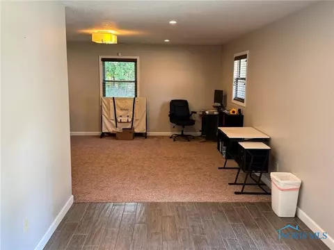 130 Oak Meadows Dr, Bryan, OH 43506 photo 16