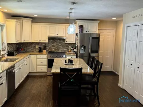 130 Oak Meadows Dr, Bryan, OH 43506 photo 5