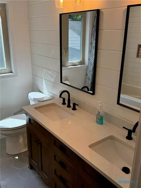 130 Oak Meadows Dr, Bryan, OH 43506 photo 25